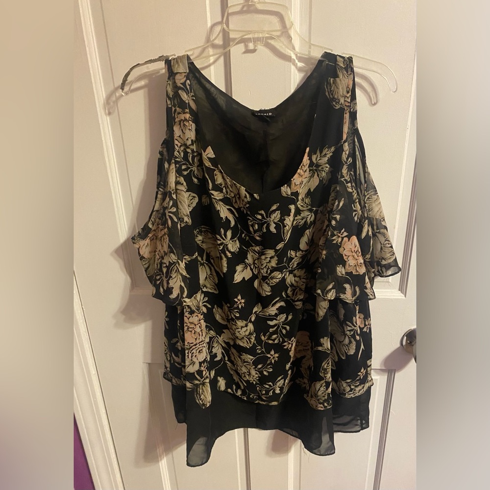 Women’s cold shoulder printed blouse